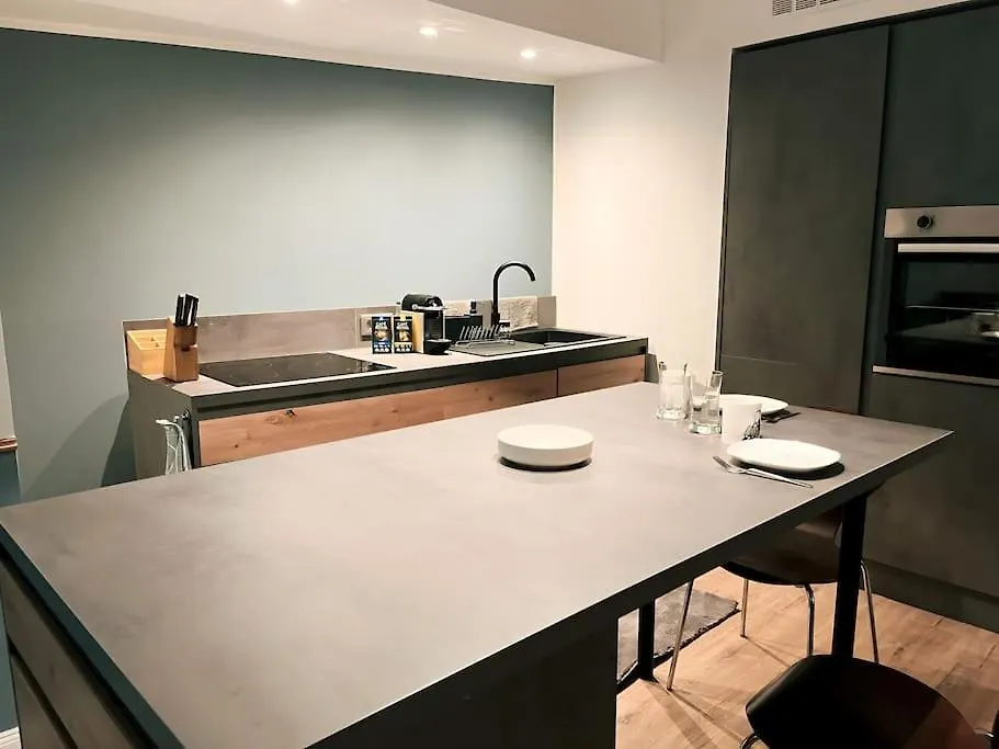 Helle Erdgeschosswohnung, Nahe Zentrum Und Schoenbrunn Vienna Apartment