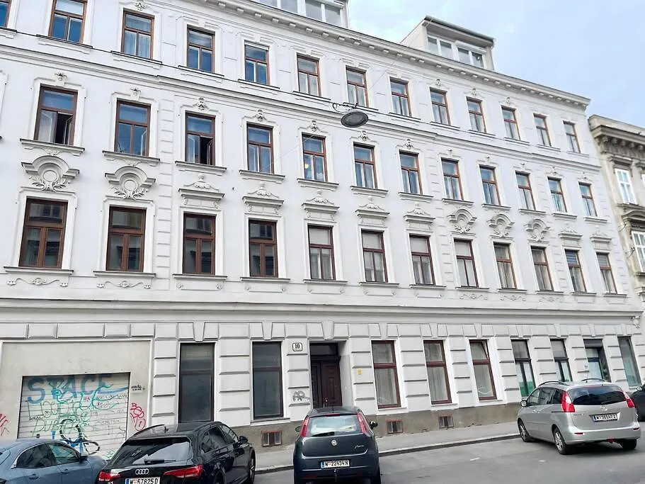 Helle Erdgeschosswohnung, Nahe Zentrum Und Schoenbrunn Vienna