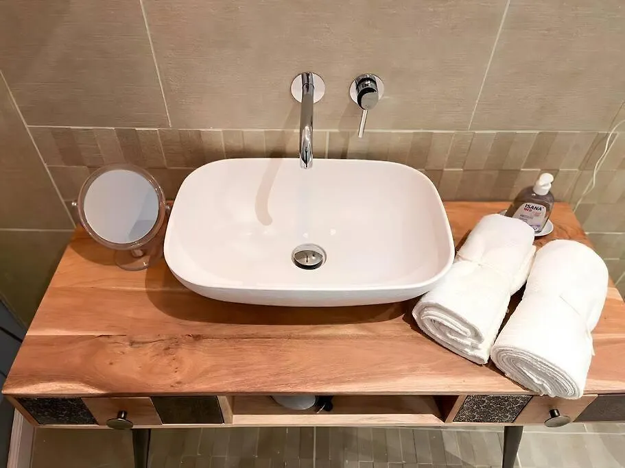 Helle Erdgeschosswohnung, Nahe Zentrum Und Schoenbrunn Vídeň